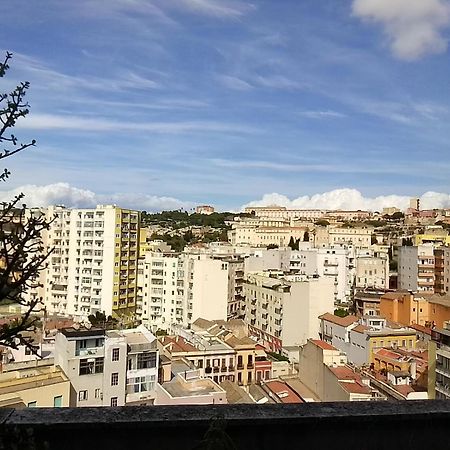 Appartamento panoramico Cagliari, I TRE GRILLI, centro Esterno foto