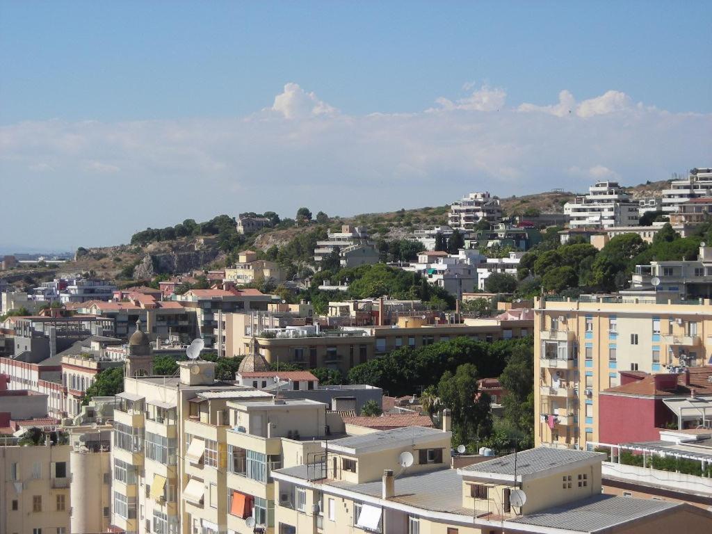 Appartamento panoramico Cagliari, I TRE GRILLI, centro Esterno foto