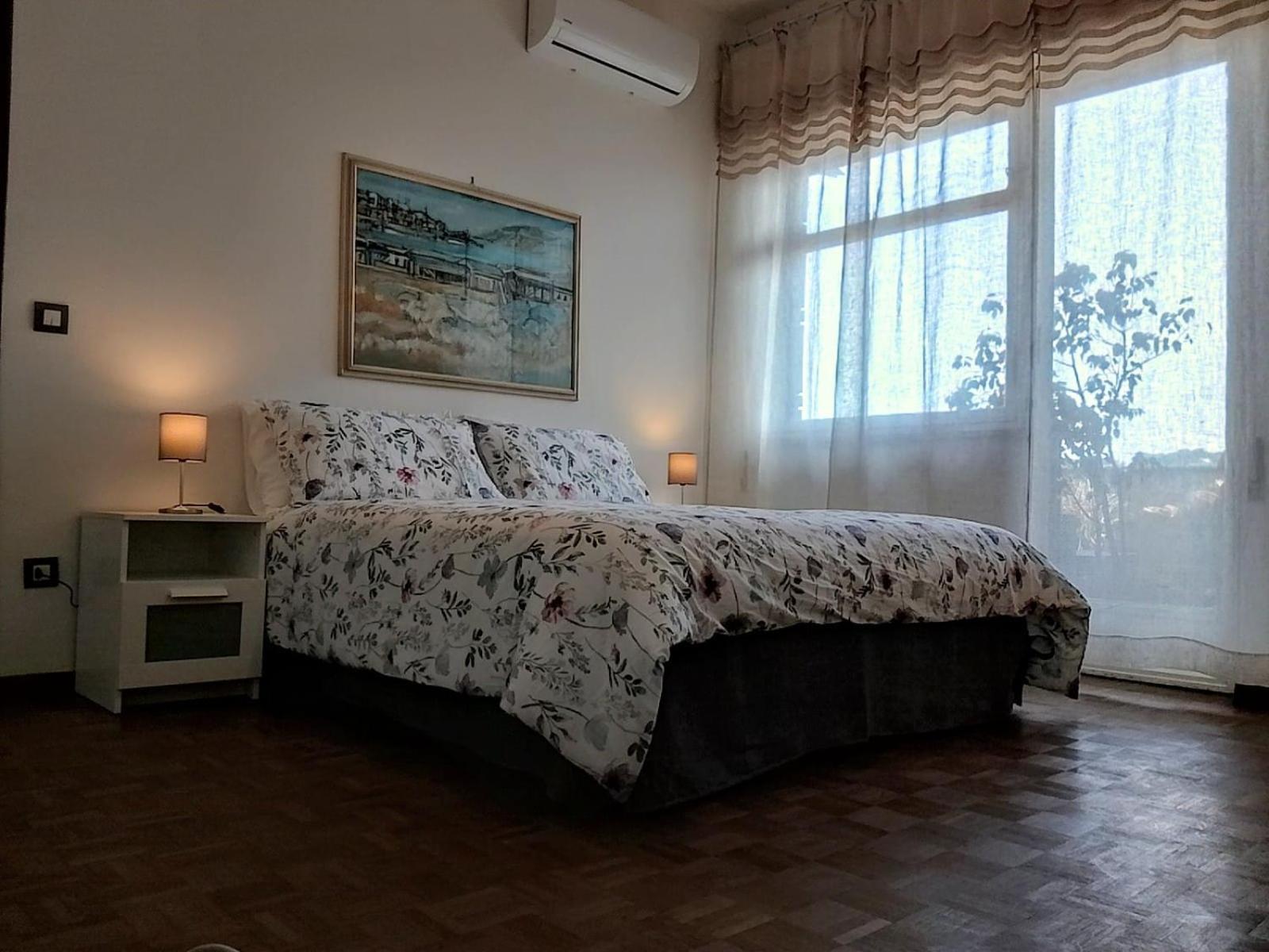 Appartamento panoramico Cagliari, I TRE GRILLI, centro Esterno foto